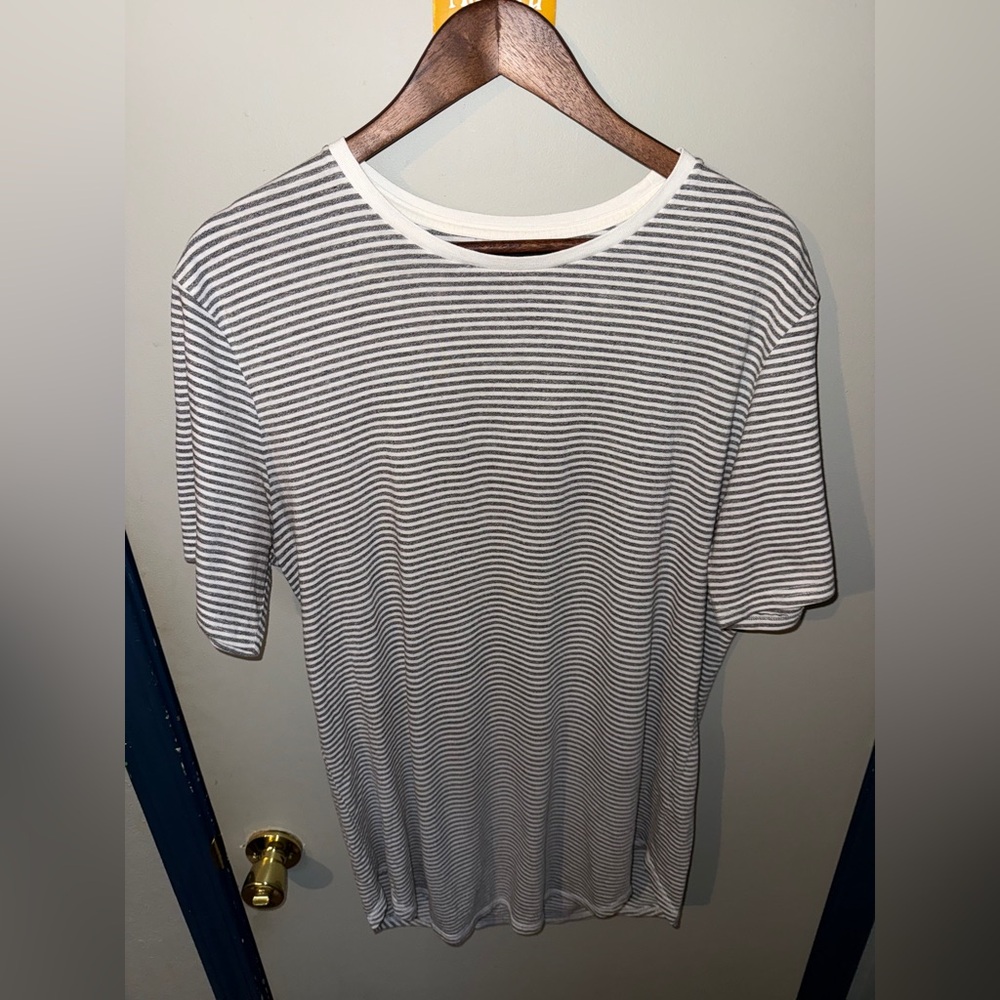 PacSun Men’s Grey and White Striped Short Sleeve Tee